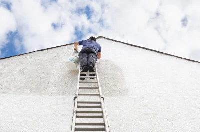 Peinture extérieure à Bremondans — façades et ravalement